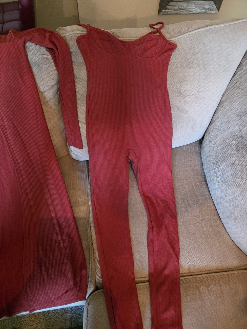 Ribbed Red Two-Piece Set - Picture 2 of 8